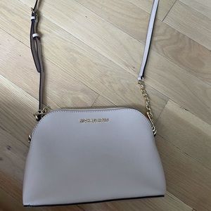 BRAND NEW NEVER USED MICHAEL KORS BAG